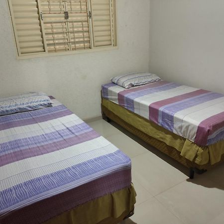 Casa Para Temporada 900 Metros Do Termas Dos Laranjais Villa Olímpia Eksteriør billede