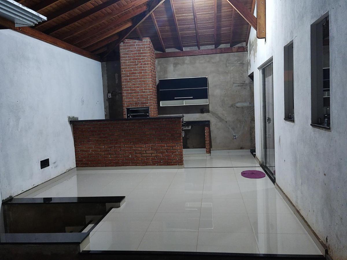 Casa Para Temporada 900 Metros Do Termas Dos Laranjais Villa Olímpia Eksteriør billede